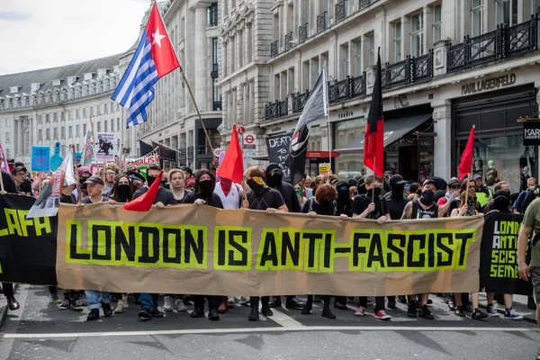 Anti fasiszta tüntetések Londonban — Stock Fotó