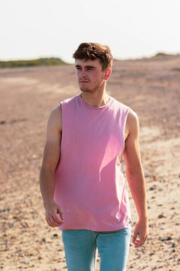 Altın saat plaj yürüyüş