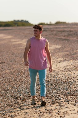 Altın saat plaj yürüyüş