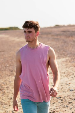 Altın saat plaj yürüyüş