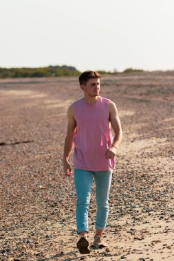 Altın saat plaj yürüyüş