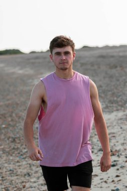 Altın saat plaj yürüyüş