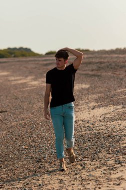 Altın saat plaj yürüyüş