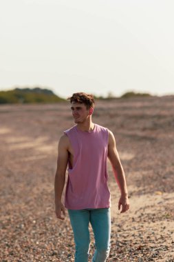 Altın saat plaj yürüyüş