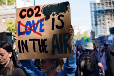 Londra'da iklim değişikliği protestocular