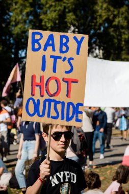 Londra'da iklim değişikliği protestocular