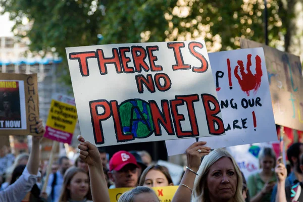 Manifestants du changement climatique à Londres — Photo