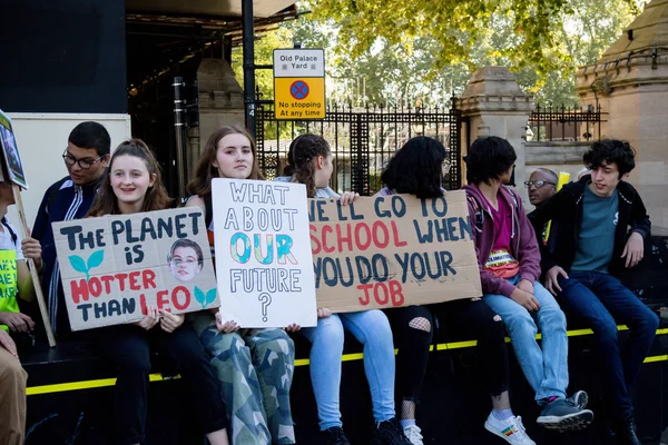 Manifestantes del cambio climático en Londres —  Fotos de Stock