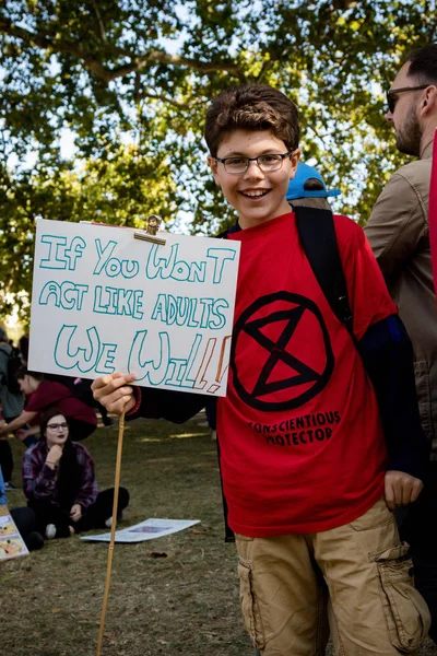 Manifestantes del cambio climático en Londres —  Fotos de Stock