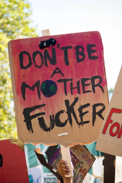 Manifestantes del cambio climático en Londres — Foto de Stock