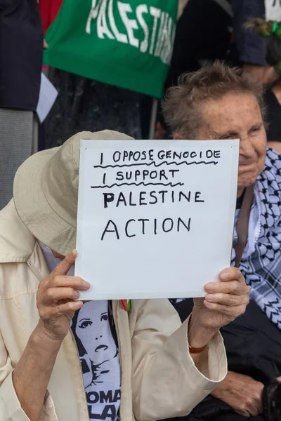 Londra, Birleşik Krallık, 6 Eylül 2025 - Parilament Meydanı 'ndaki Pro Filistin Protestocuları 