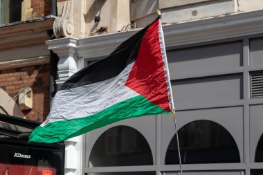 Londra, Birleşik Krallık, 6 Eylül 2025 - Filistin Ulusal Yürüyüşü, Filistin Devleti Bayrağı