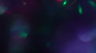 Gerçek organik ışık sızıntıları, gökkuşağı ve küreler klasik film lensleriyle yapılmış. Düzenleme için pürüzsüz, güzel bir döngü veya arkaplan - herhangi bir NLE üzerinde ekleme veya ekran kipinde kullanın