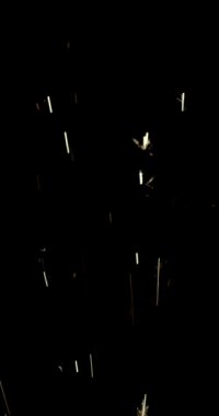 4K Sparks Siyah Arkaplan, Sparks Over Black (ULTRA HD, UHD, 4K). Silah tozu kıvılcımlarının düşmesiyle oluşan kıvılcım duvarı. (ADD Kipi)