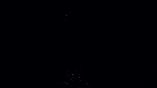 4K Sparks hit on Black Background, Sparks Over Black (ULTRA HD, UHD, 4K) 。喷火墙是由火药喷火坠落产生的。(ADD MODE)) — 图库视频影像