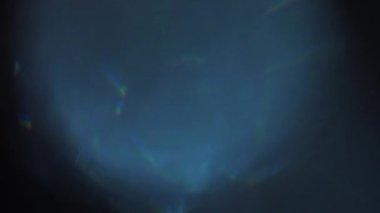 Farklı olaylar ve projeler için Işık Sızıntıları 4K Görüntüsü Ekle ya da Ekran Karıştır kiplerini kullanarak güncel görüntü ve kompozitinizin üzerine bırakın. Lens parlamaları geçiş lensleri ışık sızıntıları oluşturur