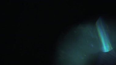 Farklı olaylar ve projeler için Işık Sızıntıları 4K Görüntüsü Ekle ya da Ekran Karıştır kiplerini kullanarak güncel görüntü ve kompozitinizin üzerine bırakın. Lens parlamaları geçiş lensleri ışık sızıntıları oluşturur