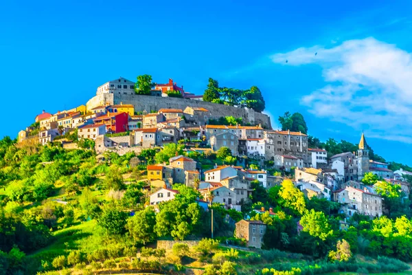 Motovun Heuvel Beroemde Landschap Schilderachtig Uitzicht Het Pittoreske Stadje Motovun — Stockfoto