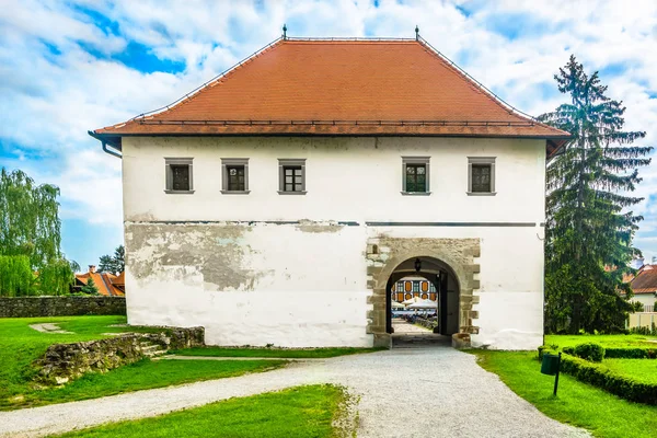 Gamla Stan Varazdin Arkitektur Naturskön Utsikt Vid Medeltida Stadsport Norra — Stockfoto