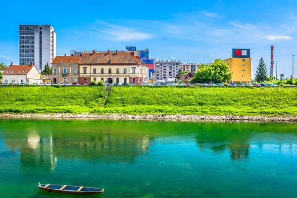 Πόλη Καρλοβάκ Ποταμού Korana Θέα Θάλασσα Πόλη Ακτογραμμή Karlovac Στην — Φωτογραφία Αρχείου