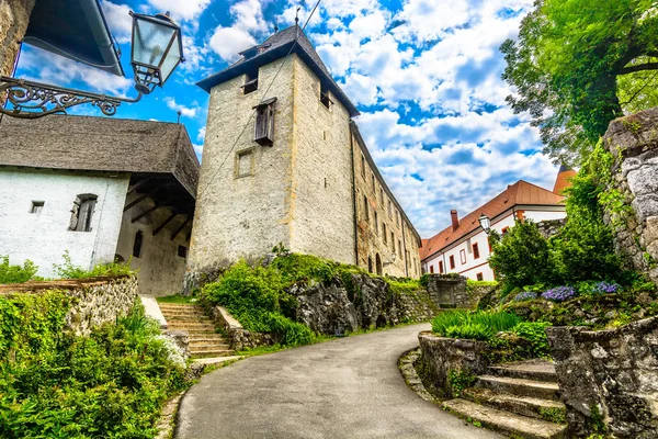 Μεσαιωνική Αρχιτεκτονική Κροατία Ozalj Γραφική Θέα Στη Μεσαιωνική Παλιά Πόλη — Φωτογραφία Αρχείου