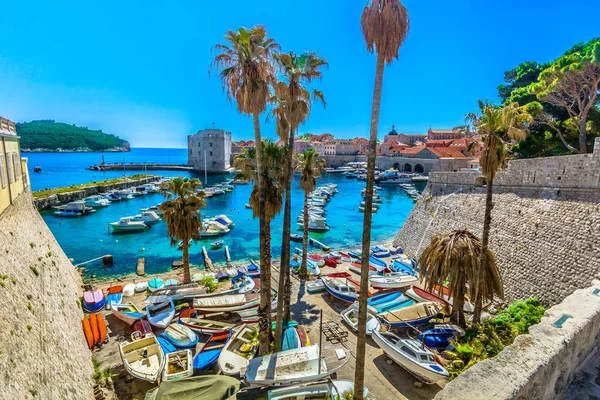Dubrovnik Marina Altstadt Malerische Aussicht Auf Bunten Yachthafen Dubrovnik Altstadt lizenzfreie Stockbilder