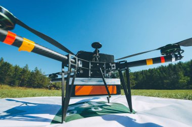 Uçak taşıma paketi