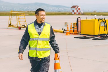 Havaalanı çalışanı destek