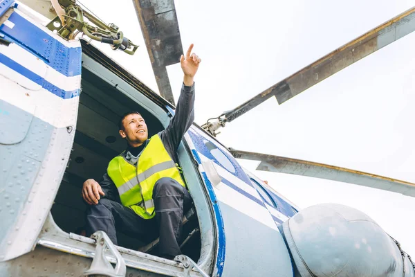 airport worker support