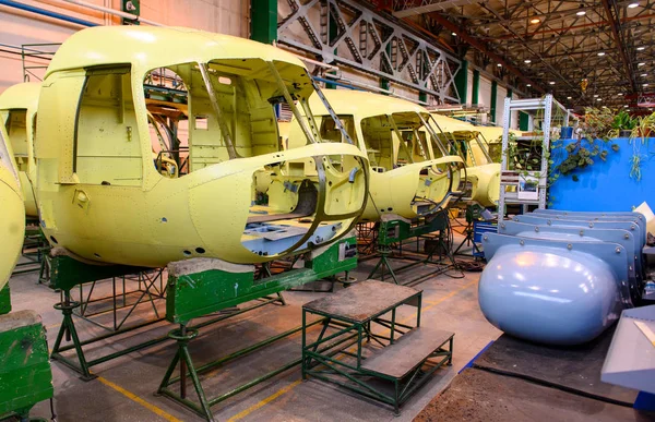 Processo de fabrico de instalações de aviação de helicópteros — Fotografia de Stock