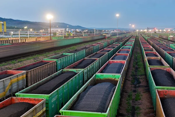 Tren kömür madenciliği ihracat sevkiyatı — Stok fotoğraf