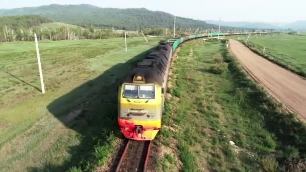 Train charbon expédition exportation livraison russie noir — Video