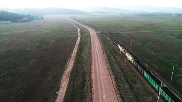 Vlak těžba uhlí export dodávka Rusko černý — Stock video