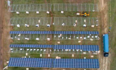 Güneş paneli enerji elektrik inşaat tesisatı inşa