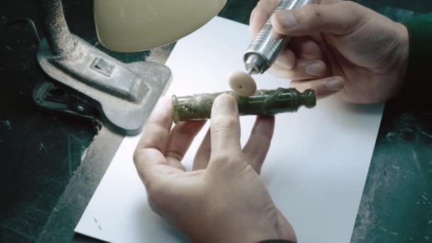 Jade nefritis nefriet verwerking Greenstone fabriek maken — Stockvideo