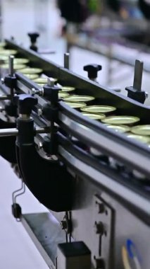 dikey video hattı fabrika endüstrisi üretimi