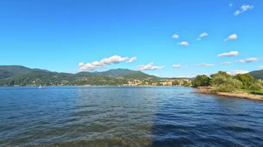 Luino sahilinden Maggiore Gölü