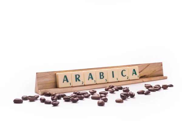 Arabica Escrito Con Letras Scrabble Sobre Una Composición Fondo Blanco — Foto de Stock