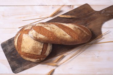 Turuncu turunçgil meyveli ekmek