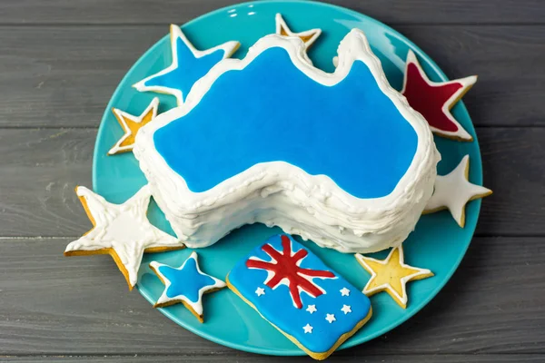 호주의 메시지 인사말 카드의 모양에 바닐라 케이크 — 스톡 사진