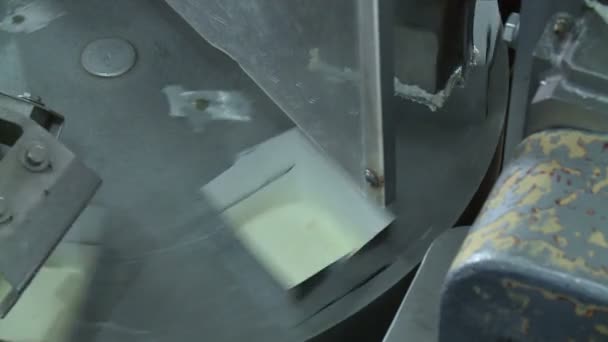 工場でのバター包装は — ストック動画