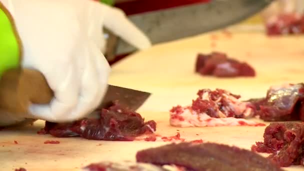 Fazenda Açougueiros Cortam Carne Cozinham Carne Picada Antigos Novos Métodos — Vídeo de Stock