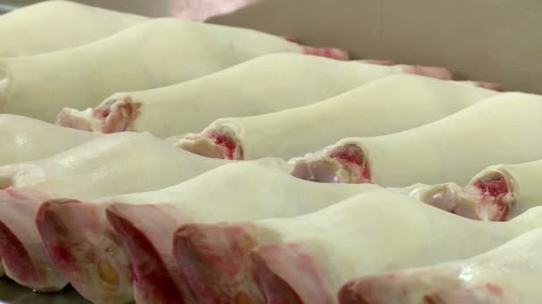 Farmon Hentesek Feldarabolják Húst Darált Húst Főznek Darált Hús Főzésének — Stock videók