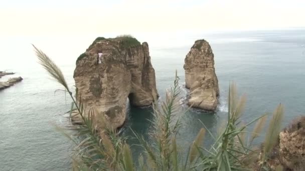 Rocky Island Sea Pigeons Rock Raouche Beirut Lebanon — Stock Video