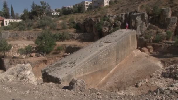 Μεγαλύτερη Πέτρα Μεταξύ Των Ερειπίων Baalbek Λίβανος Λίβανος Της Εγκύου — Αρχείο Βίντεο