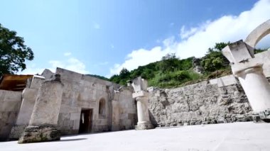 Eski bir Ermeni Manastırı 'nın kalıntıları Haghartsin - Zaman aşımı