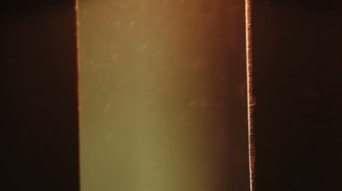 Işıktaki toz parçacıkları - Yavaş Hareket 