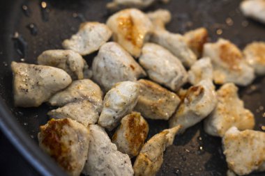 Bir mutfak evde yemek yapma 