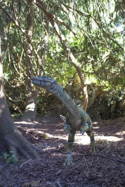 Danimarka'da bir parkta dinozor