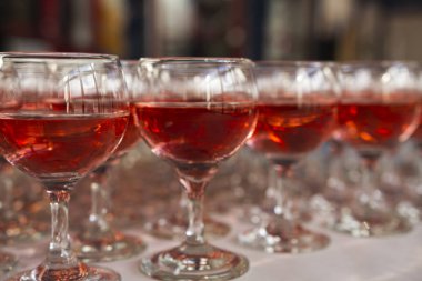 Faroe Adaları'ndaki bir düğün, düğün süslemeleri 